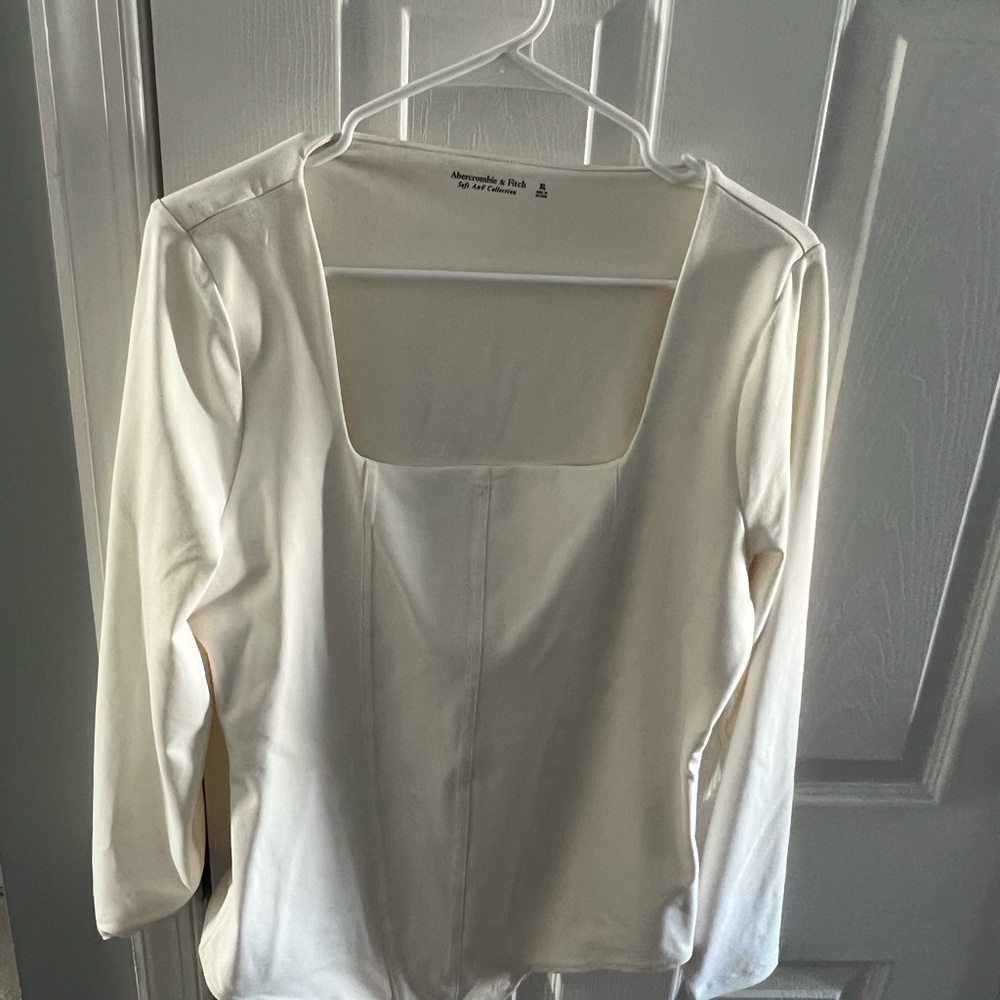 Abercrombie & Fitch Cream Fitted 3/4 Sleeve Blouse Bodysuit